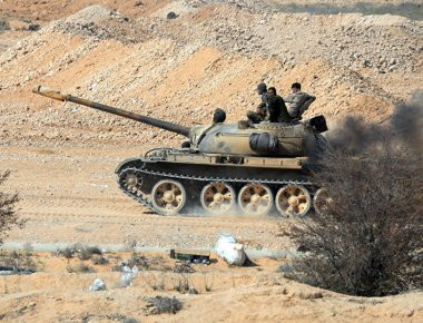 Συρία: Ο Στρατός ανακατέλαβε «πόλη-κλειδί» στην μάχη έναντι του ISIS για την Ντέιρ Ελ-Ζορ (βίντεο)